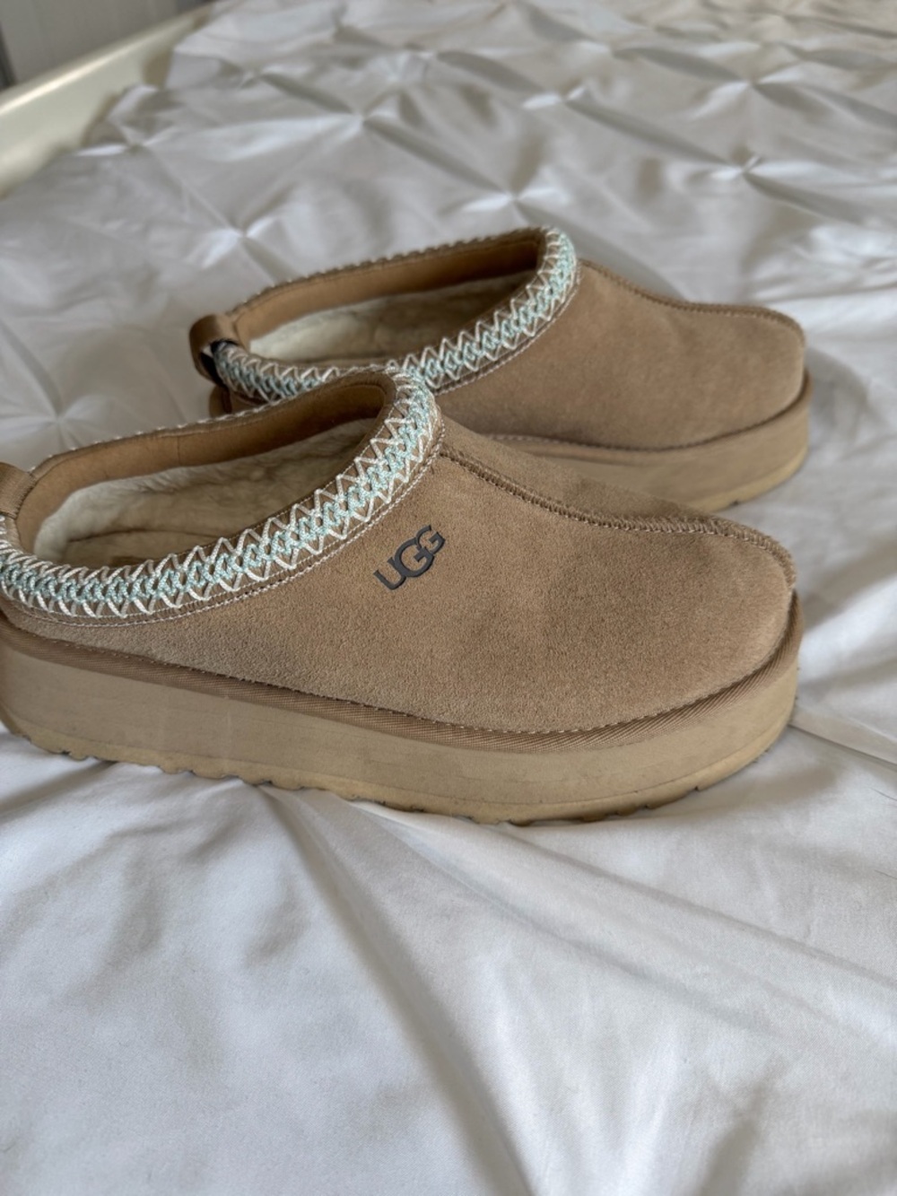 UGG platform slip ons - Picture 3 of 8